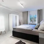 Mola Apartments-historische Im Bachviertel Zentrum Fuer 3 Personen-gratis Parkplatz-highspeed Wlan-auch Fuer Langzeit Geeignet هيردكه