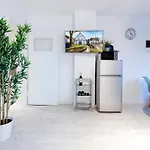 Mola Apartments-historische Im Bachviertel Zentrum Fuer 3 Personen-gratis Parkplatz-highspeed Wlan-auch Fuer Langzeit Geeignet شقة