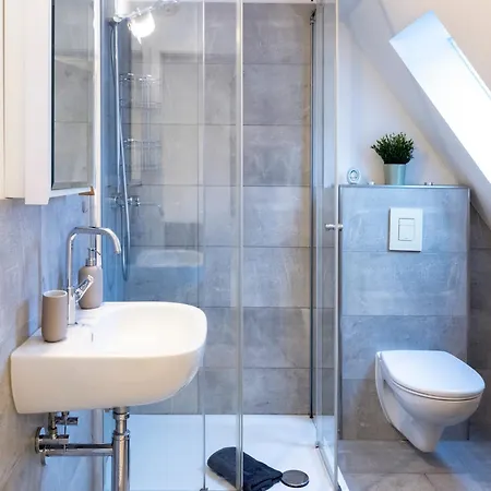 Mola Apartments-historische Im Bachviertel Zentrum Fuer 3 Personen-gratis Parkplatz-highspeed Wlan-auch Fuer Langzeit Geeignet *