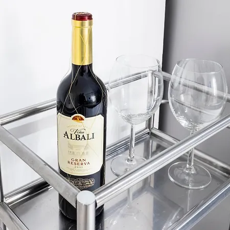 Mola Apartments-historische Im Bachviertel Zentrum Fuer 3 Personen-gratis Parkplatz-highspeed Wlan-auch Fuer Langzeit Geeignet