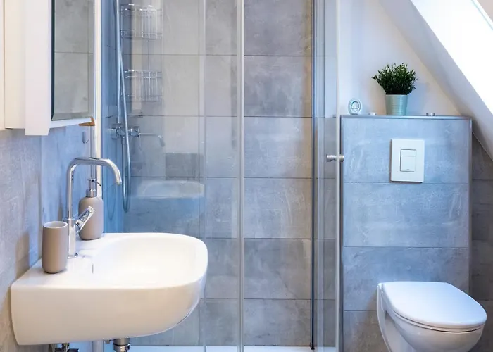 Mola Apartments-historische Im Bachviertel Zentrum Fuer 3 Personen-gratis Parkplatz-highspeed Wlan-auch Fuer Langzeit Geeignet *