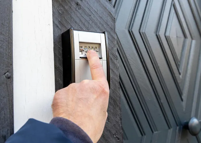 Mola Apartments-historische Im Bachviertel Zentrum Fuer 3 Personen-gratis Parkplatz-highspeed Wlan-auch Fuer Langzeit Geeignet Lejlighed