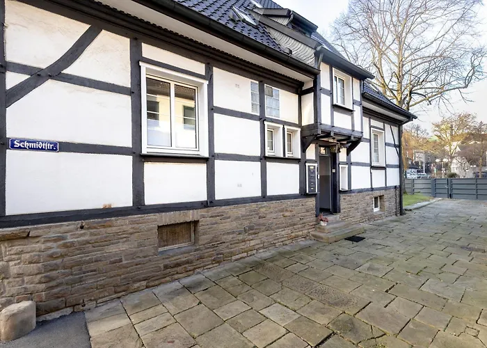 Mola Apartments-historische Im Bachviertel Zentrum Fuer 3 Personen-gratis Parkplatz-highspeed Wlan-auch Fuer Langzeit Geeignet Lejlighed *